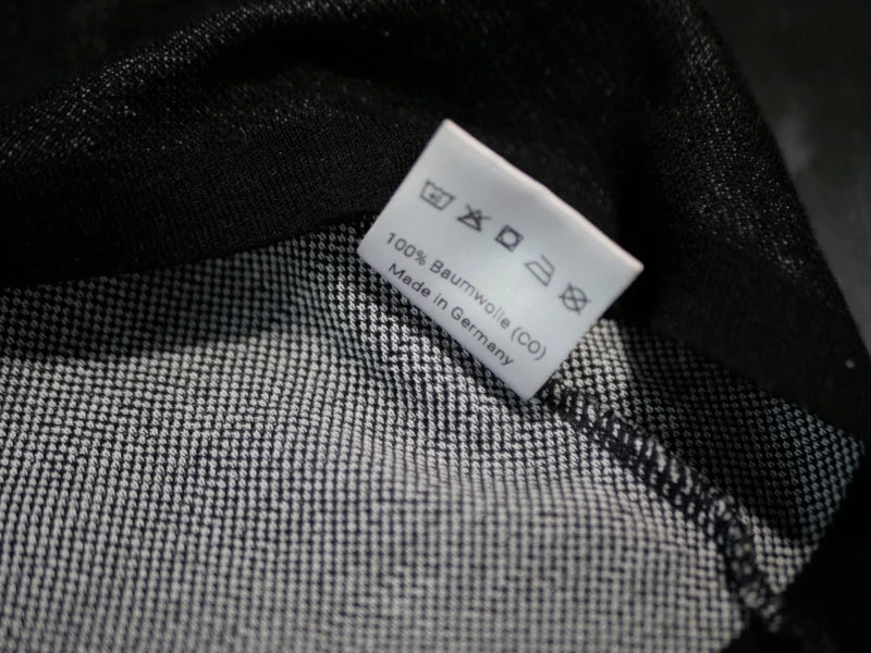 100€ Sweater